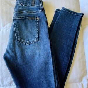 7 jeans with black detail on side seam